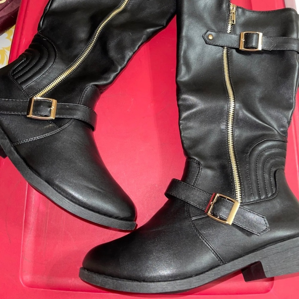 Women’s black riding boots